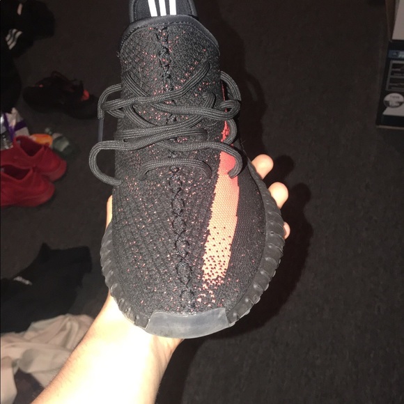 Yeezy v2 Black/Red